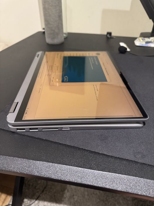 Lenovo IdeaPad Flex 5 14" (Convertível 2-em-1) - AMD Ryzen 7 / 16GB / 1TB SSD