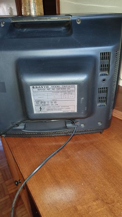 TV SANYO 38 cm - 16 canais