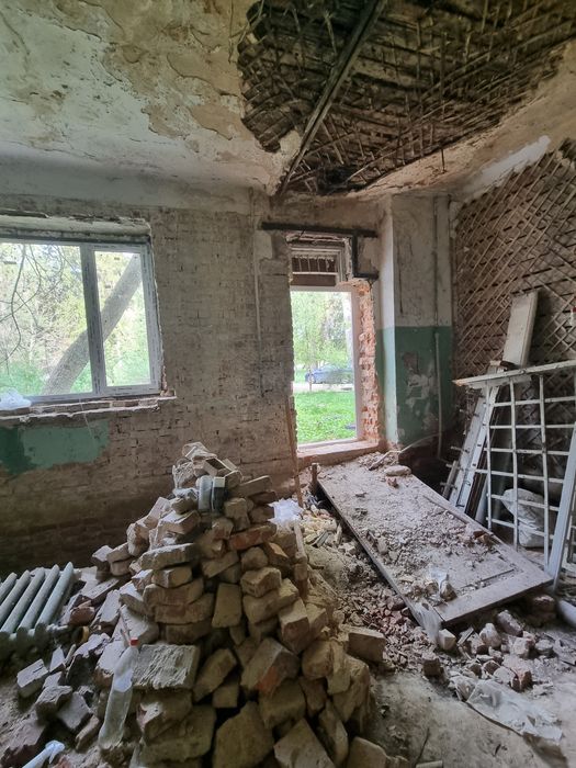 Яківці, поруч з музеєм, велика квартира 60м²