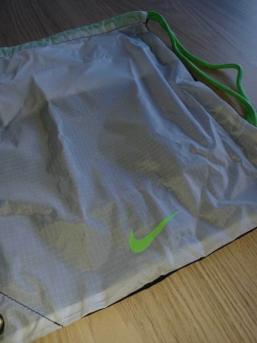 Saco de desporto da NIKE, Artigo NOVO