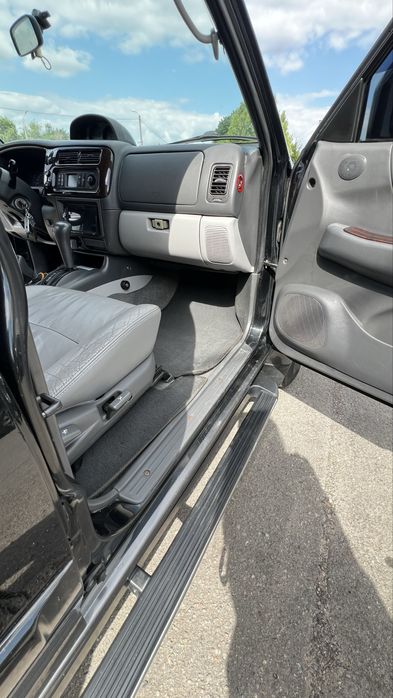 Mitshubishi PAJERO SPORT