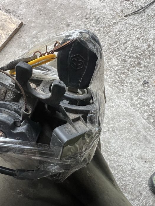 Piaggio mp3 400/500 przepustnica stacyjka kluczyk immo