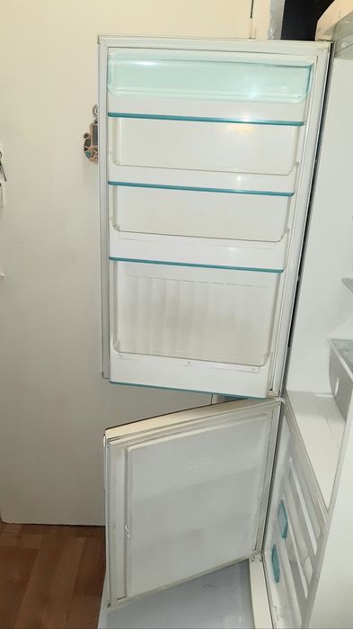 Продаётся двухкамерный холодильник бу ARDO AYC2412