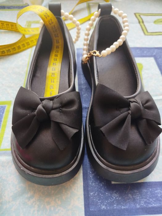 Продам туфлі для принцеси