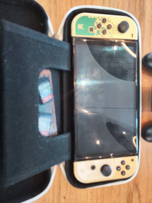 Nintendo Switch OLED Edição The Legend of Zelda: Tears of the Kingdom