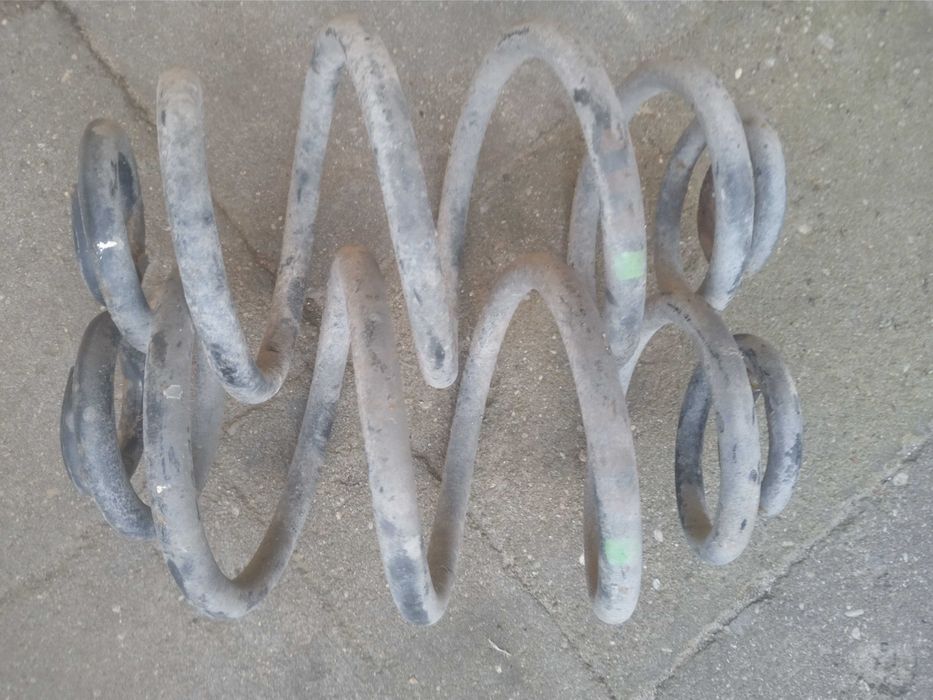 sprężyny tył volkswagen passat b5 kombi