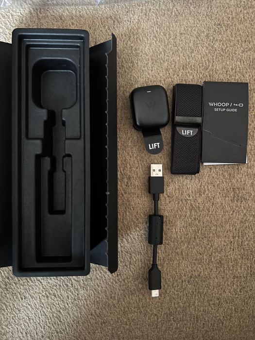 WHOOP 4.0 фітнес-трекер без екрану - моніторинг 24/7