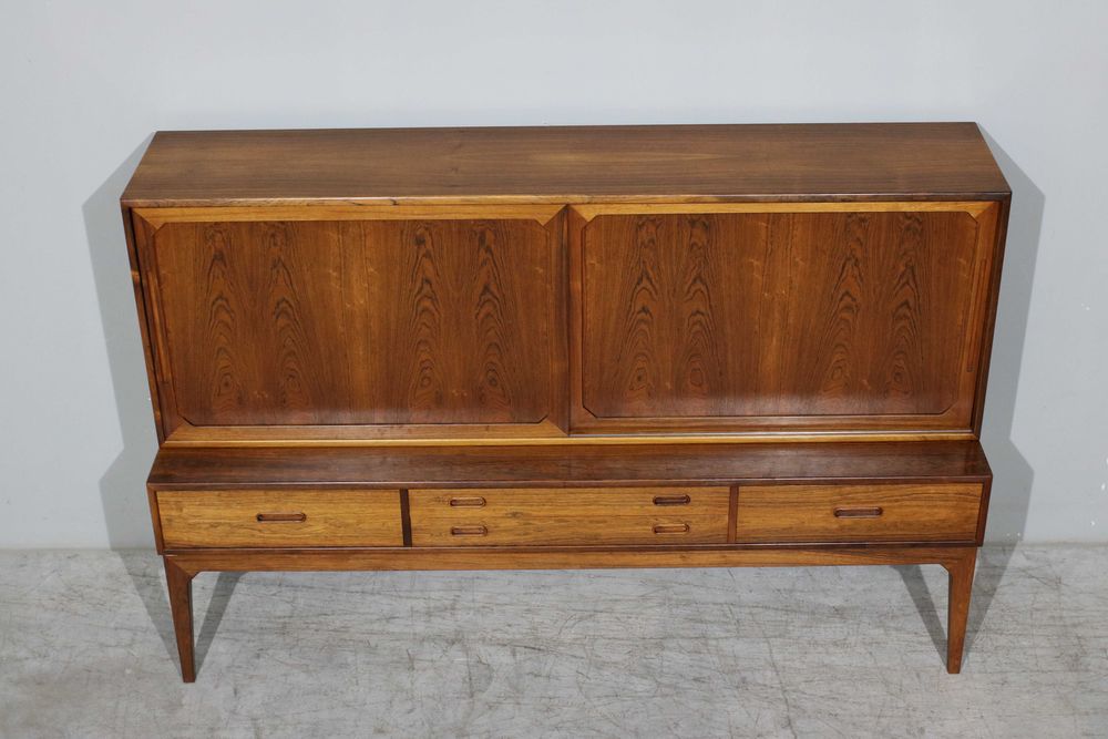 Aparador Kai Kristiansen modelo 54 em pau santo | Schou Andersen