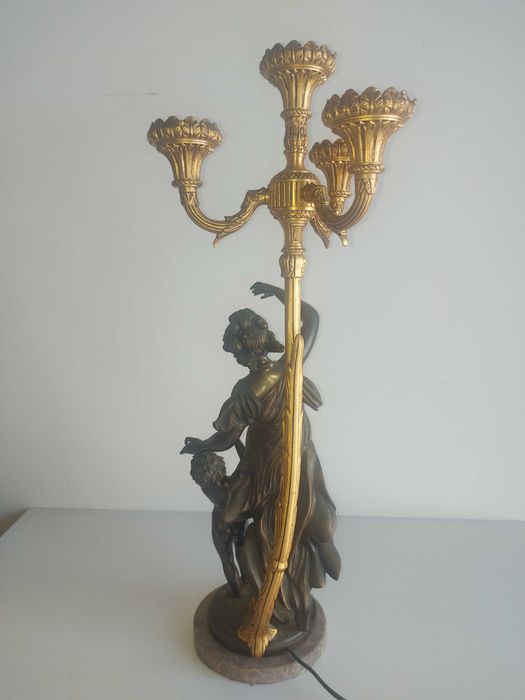Candieiros de mesa em Bronze