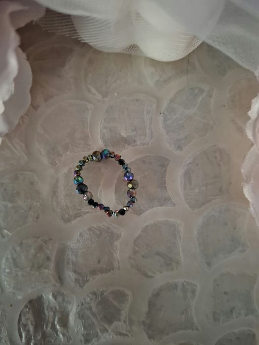 Pierścionek handmade z naturalnych kamieni hematyt