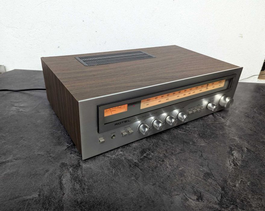 Cтерео ресивер Rotel RX-403