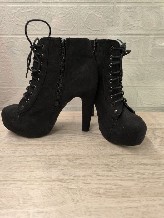 Czarne botki 38 Wild Diva