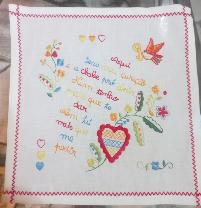3 Lenços Namorados bordados