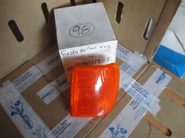 Pisca frente esquerdo FORD Fiesta II (FBD)