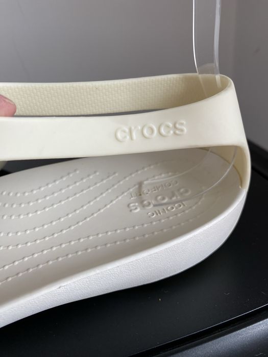 Japonki Crocs Serena Flip r. 38/39 W8