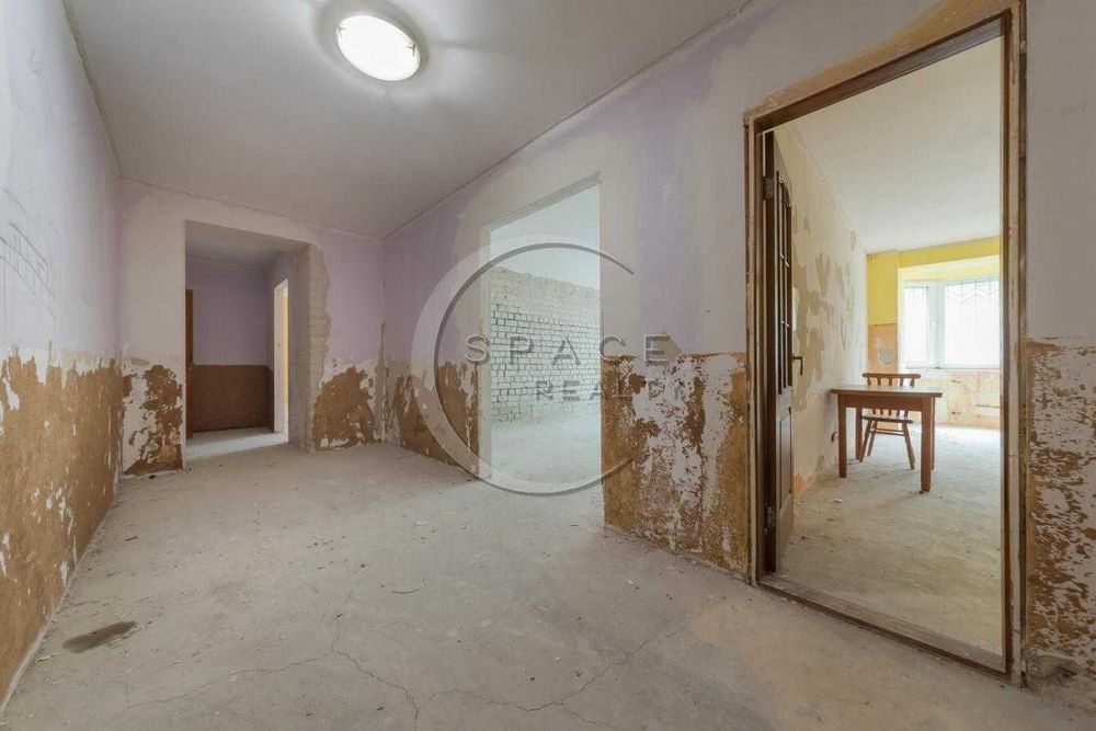 Продаж 2к квартири 85м2 Степана Рудницького 9