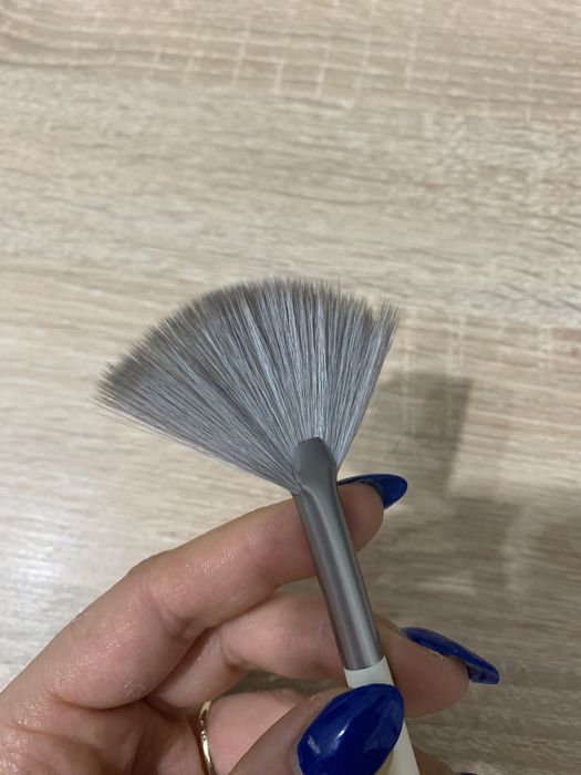 pedzel do makijażu twarzy beauty tools do rozswietlacza
