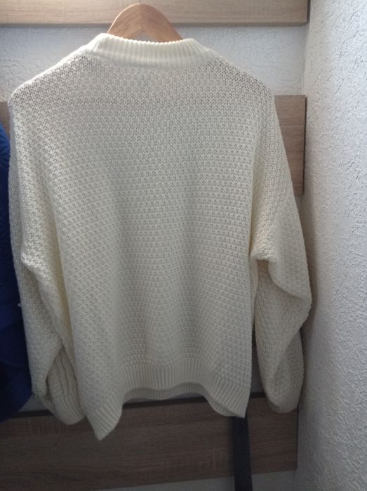 Bluzka 10/12  100%acrylic