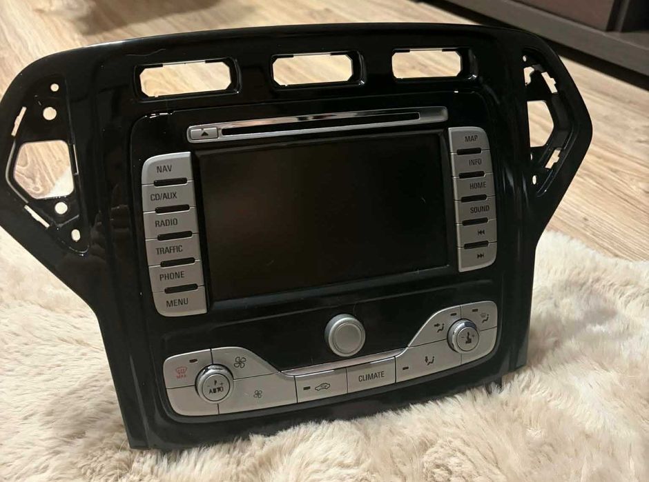 Radio z nawigacją Mondeo mk4