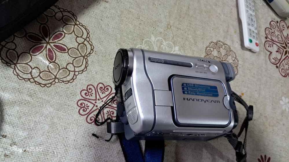 Відеокамера soni handikam
