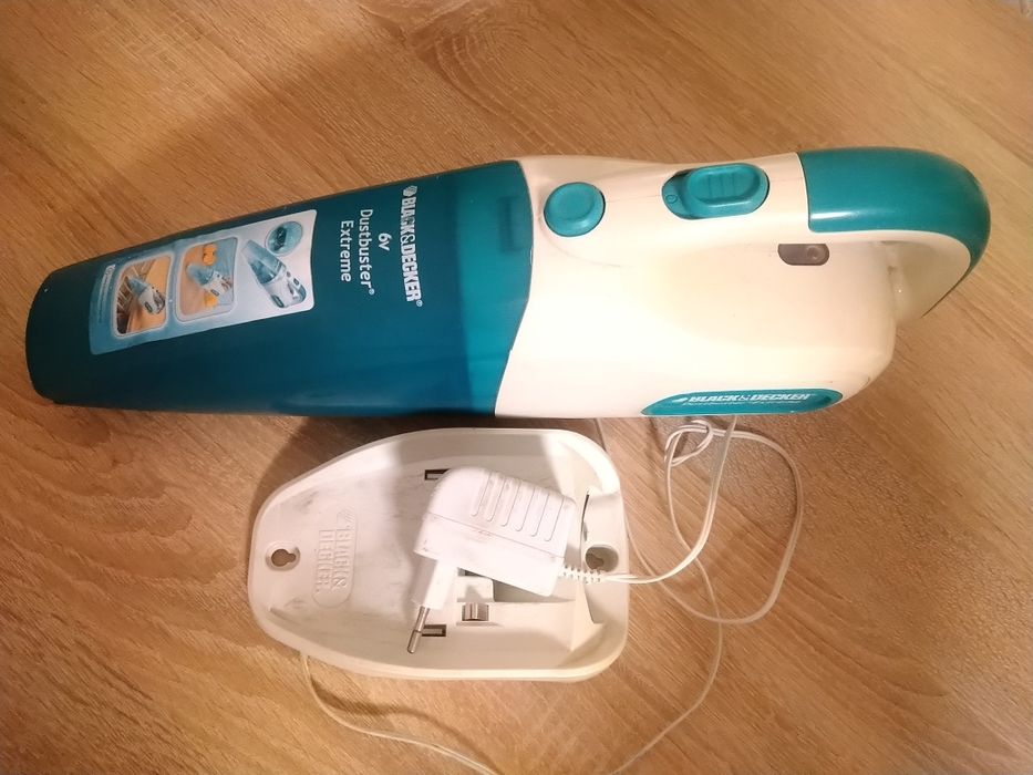 Ручний пилосос Black&Decker