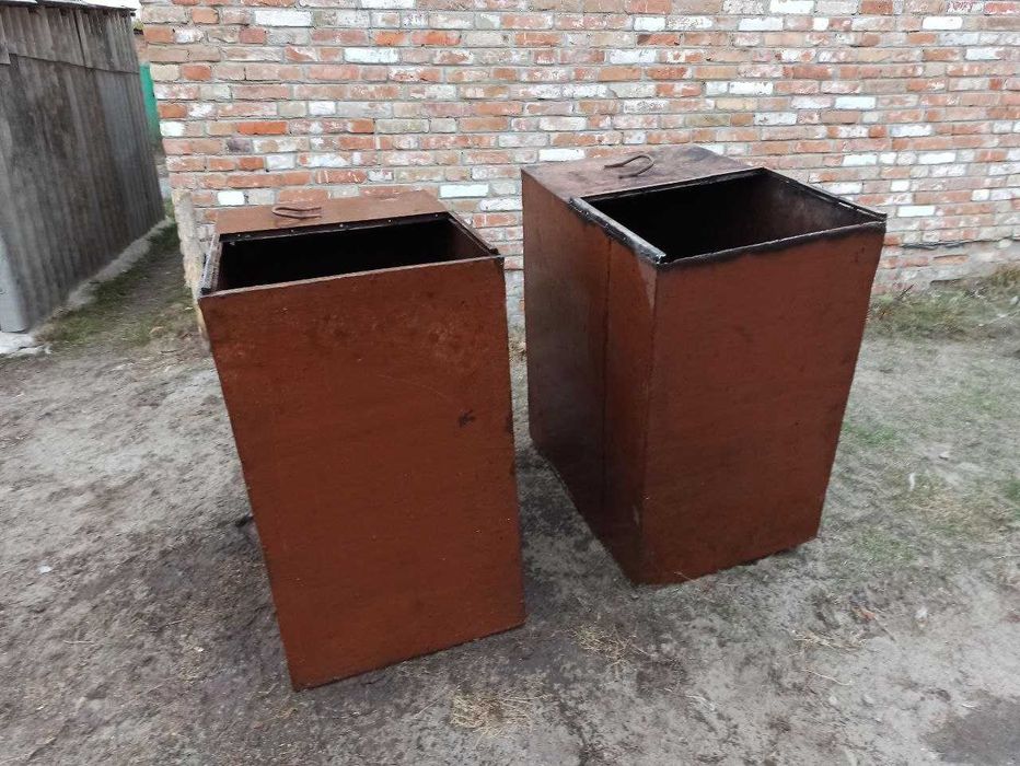 Продам 2 баки кубовi для води