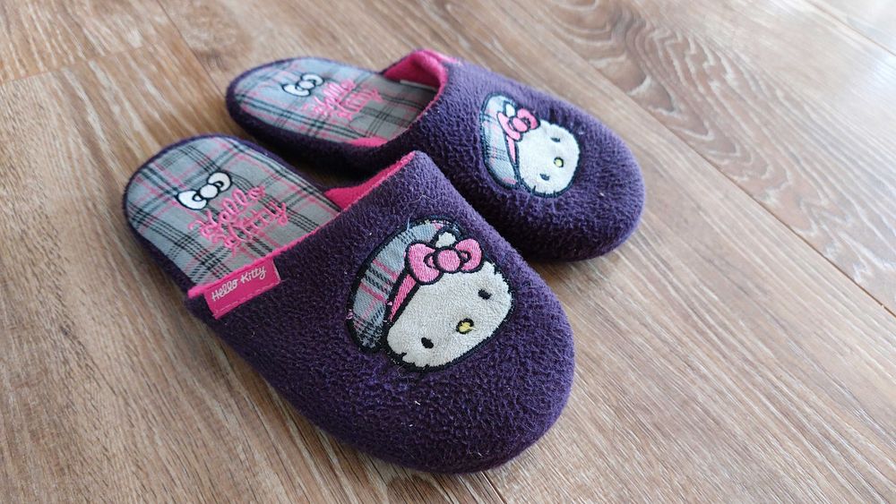 kapcie Hello Kitty r.32