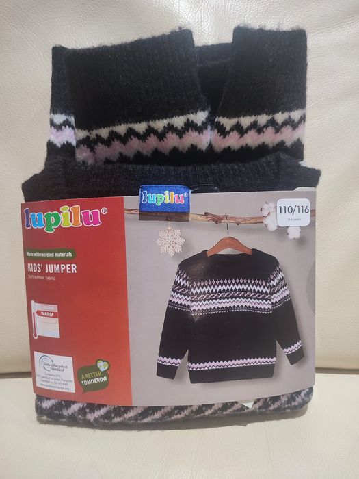 Ciepły sweter r. 110/116