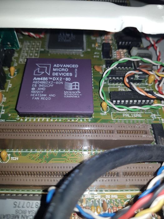 Retro komputer AMD 486 slim jednostka centralna