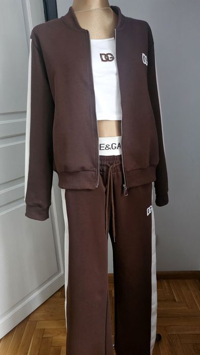 Piękny  dres 3 w 1!!!