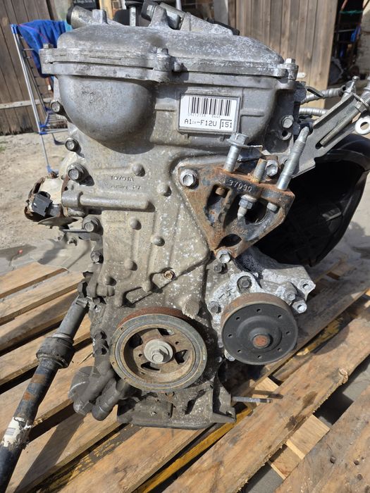 Blok Silnika z wałem korbowym tłoki A1ZR-f12U Corolla 1.8 Valvematic