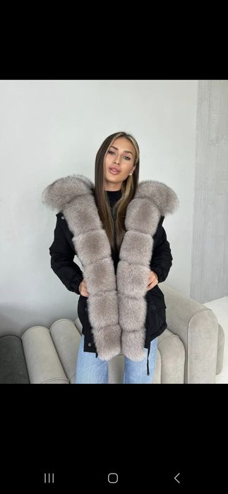 Парка з натуральним хуром