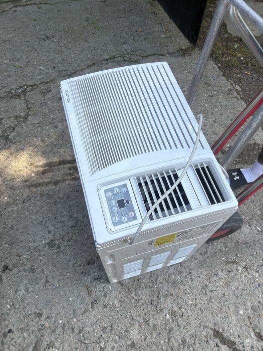 Klimatyzator okienny ASW-09BI
