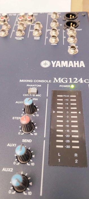 Yamaha MG124C – mikser analogowy