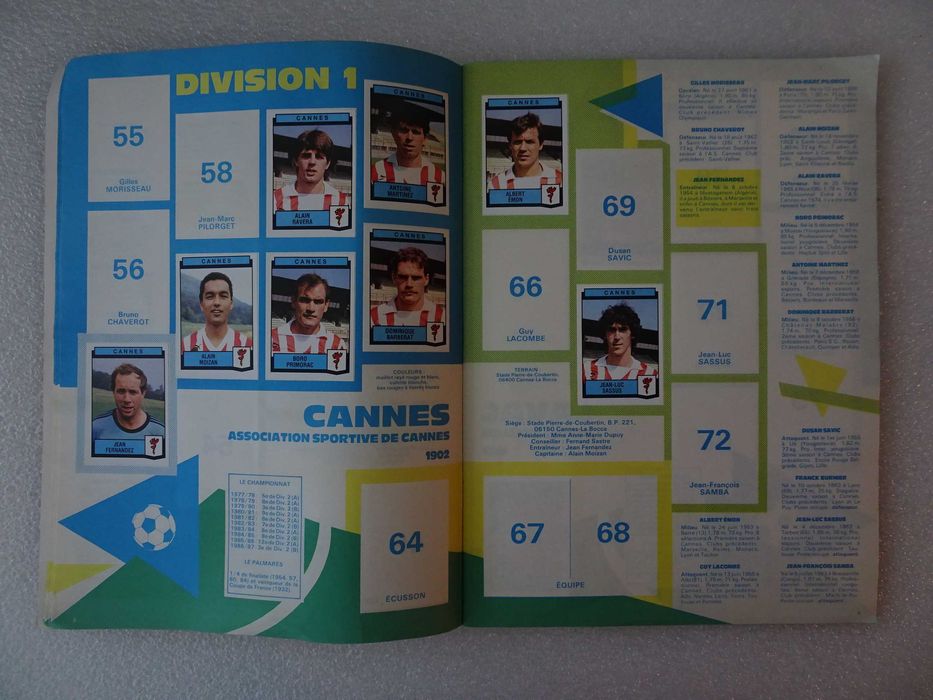 Caderneta de cromos de futebol Football 88 Panini (tem 202 cromos)