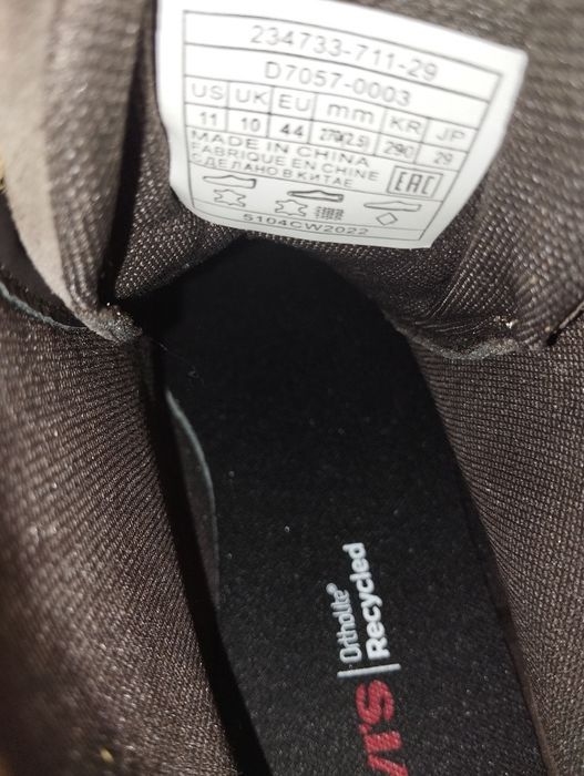 Levi's buty skórzane męskie rozm.44 nowe.