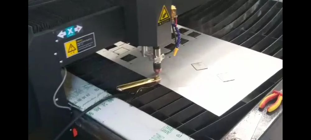 Maquina CNC corte a plasma metais 100A 1300x2500mm