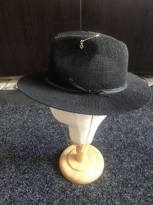 Капелюх із рисовоі соломи