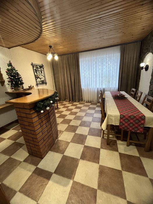 Відпочинок в Славську . Оренда будинку в Карпатах. Окремий котедж на 7