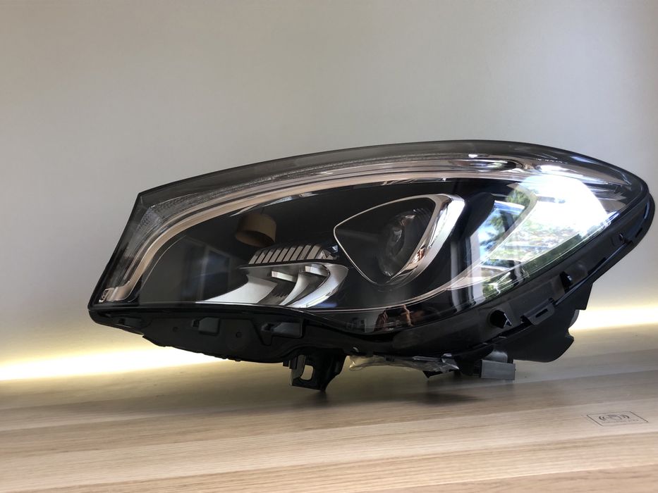 Farol / ótica Mercedes benz CLA w117 Facelift Original - Esquerdo