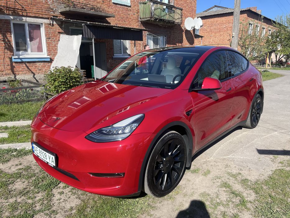 Tesla model y long range dual motor