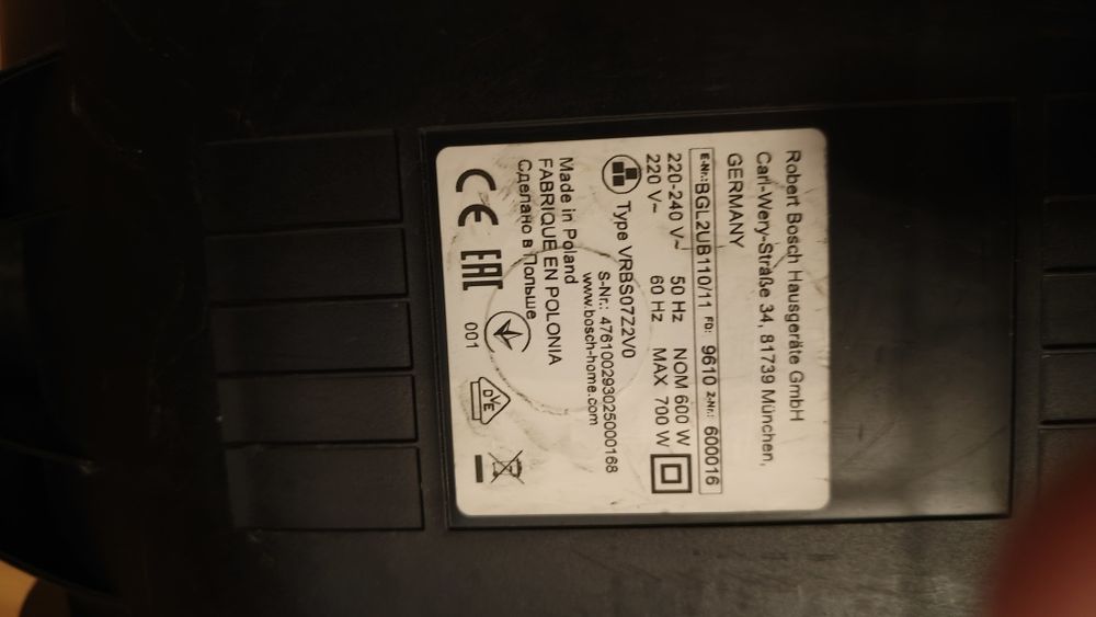 Aspirador BOSCH  700w aspirador muito bem