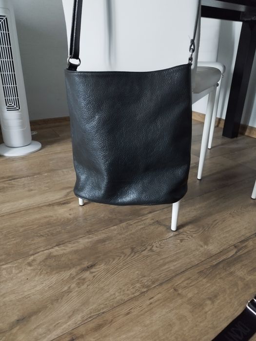 Czarna skórzana listonoszka Creole