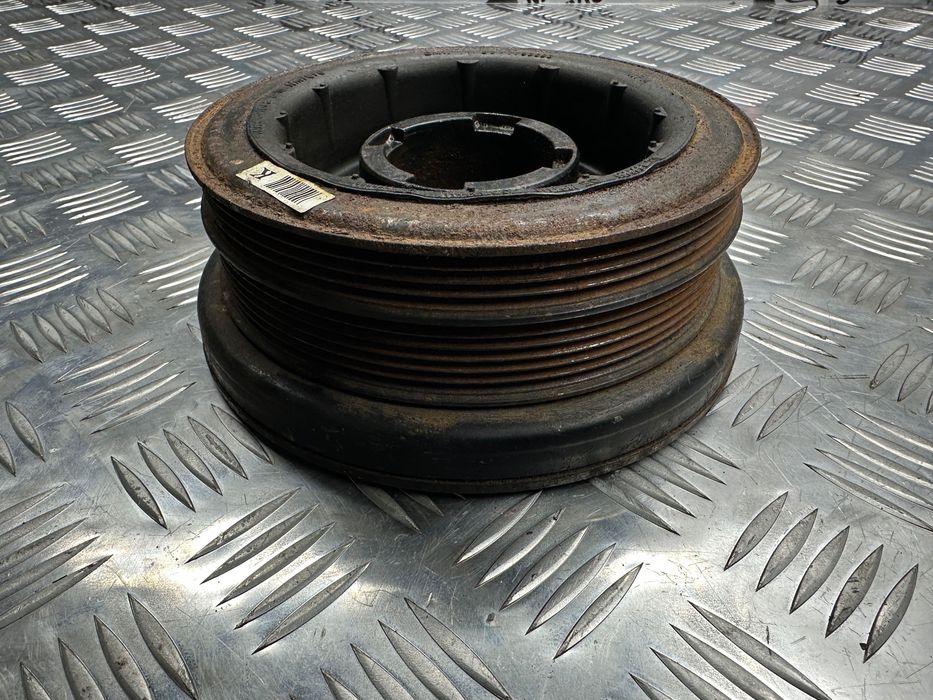 Шкив коленвала  BMW  m57 bmw 3/5/7/x3/x5/x6 11237793593