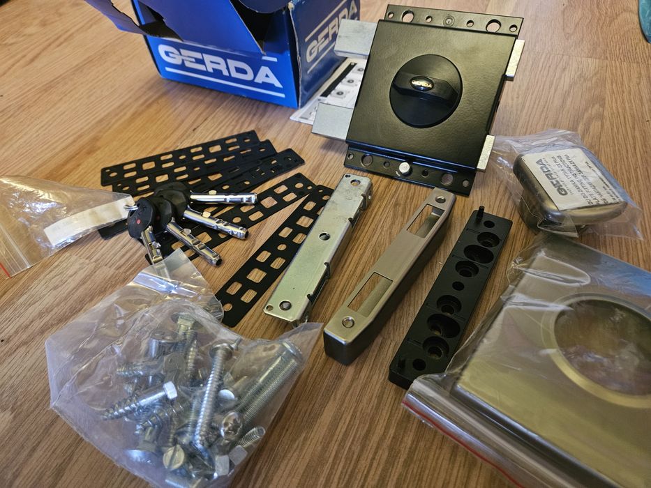 Nowy Zamek Gerda Tytan ZX Plus Satyna | Komplet 4 Klucze