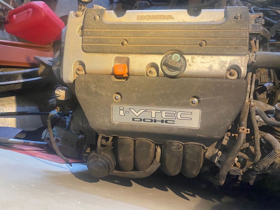 Запчастини на хонда FR-V