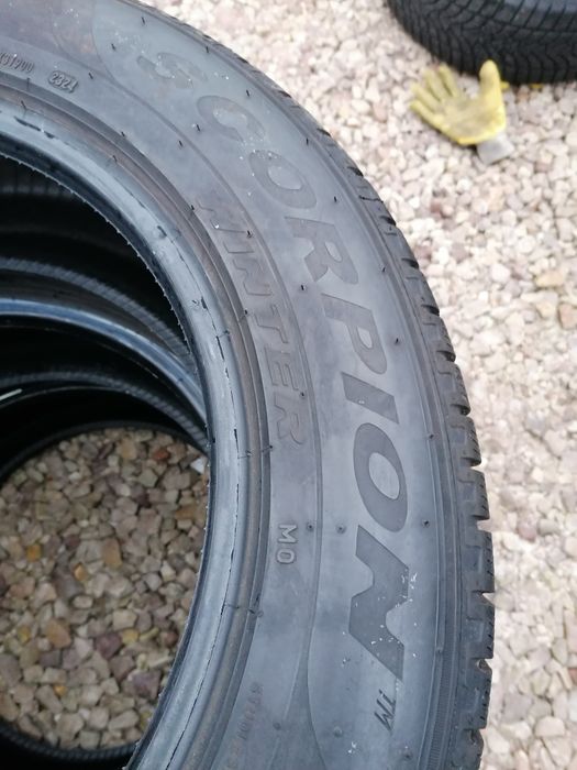 235/60/18 Pirelli 2024 rok zimowe