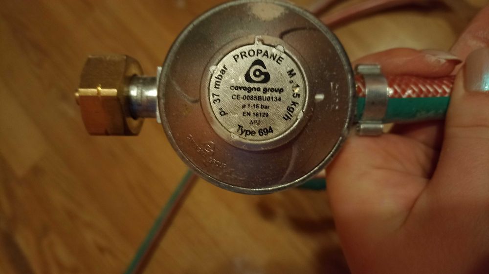 Wąż przyłączeniowy do gazu z reduktorem