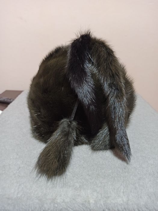 Розпродаж! Хутряна шапка