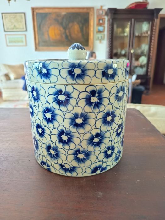 Pote Porcelana Estilo Dinastia Ming